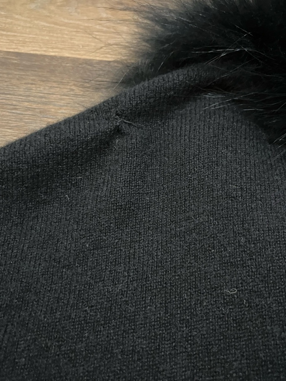 InCashmere 100% Cashmere Ruana Wrap | Raccoon Fur Trim | Black| L-XL - Picture 2 of 14